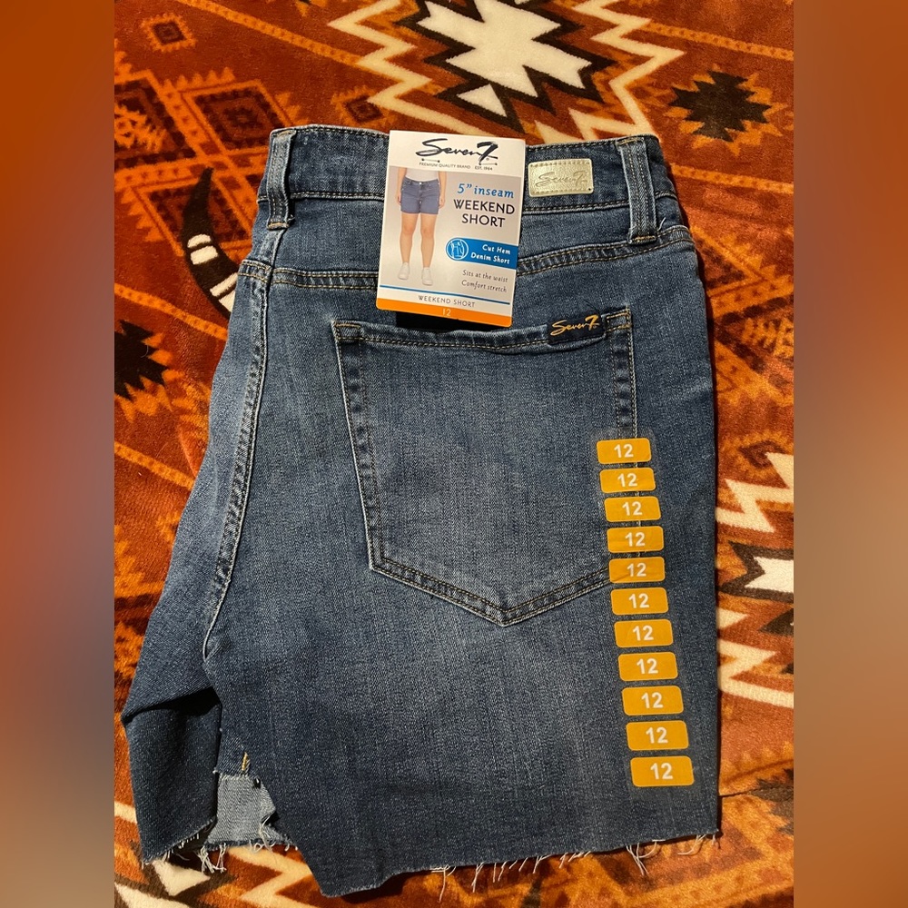 7 For All Mankind (jean shorts)